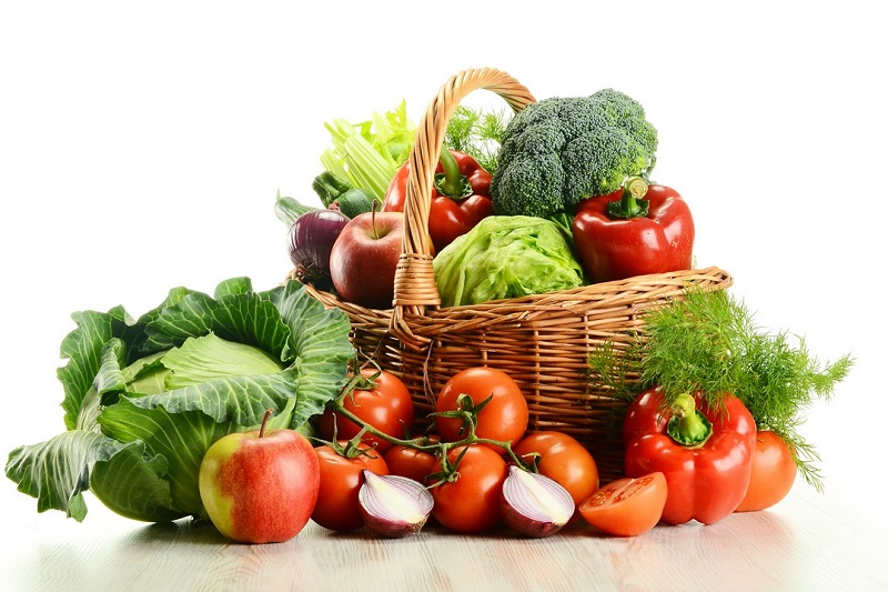 koszyk z warzywami